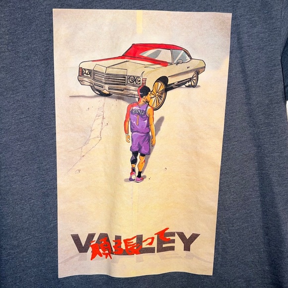 NBA PHOENIX SUNS DEVIN BOOKER GANBATTE T-SHIRT-UNISEX - Picture 3 of 4